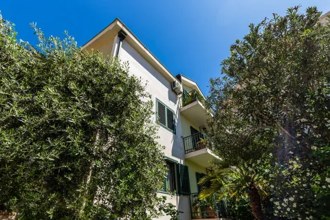 Prodaja, kuća, 287m², Lazi, Budva - image 3