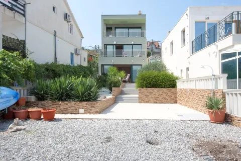 Prodaja, kuća, 170m², Radovići, Tivat - image 2