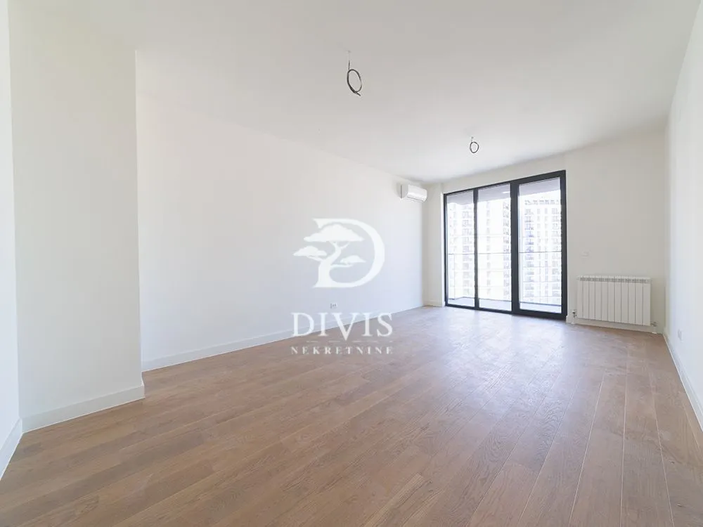 Prodaja, četvorosoban stan, 111m², Savski Venac, Beograd