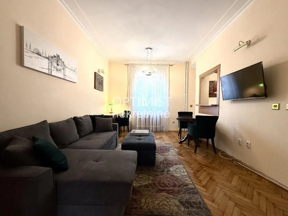 Izdavanje, dvosoban stan, 40m², Stari Grad, Beograd