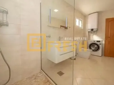 Prodaja, kuća, 253m², Bar, Crna Gora - image 17