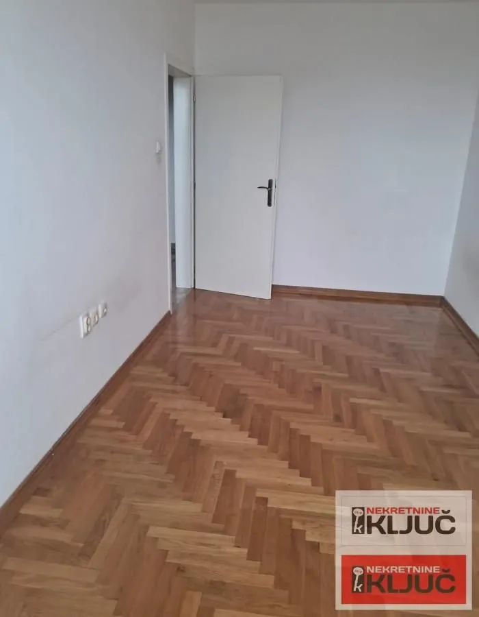 Prodaja, dvosoban stan, 54m², Bulevar patrijarha Pavla, Novi Sad Sve Podlokacije