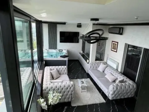 Prodaja, stan, 270m², Skojevsko Naselje, Beograd - image 8