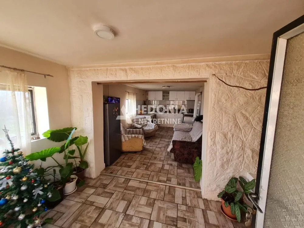 Prodaja, kuća, 364m², Darosava, Arandjelovac