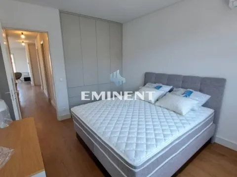 Izdavanje, trosoban stan, 93m², Savski Venac, Beograd - image 12