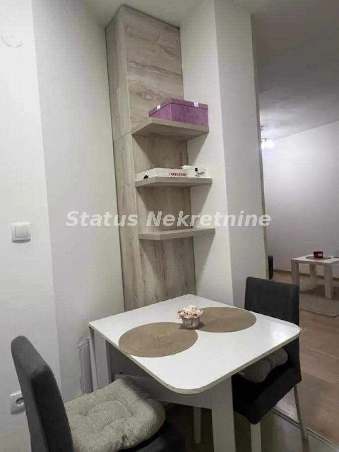 Izdavanje, garsonjera, 27m², Nova Detelinara, Novi Sad Sve Podlokacije