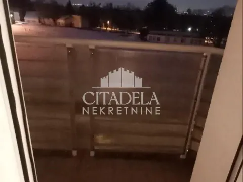 Izdavanje, trosoban stan, 81m², Savski Venac, Beograd - image 8