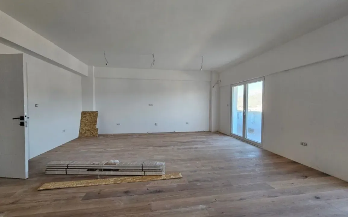 Prodaja, dvosoban stan, 102m², Momišići, Podgorica