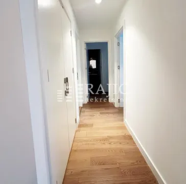 Rent, three bedroom apartment, 77m², Savski Venac, Beograd - image 6