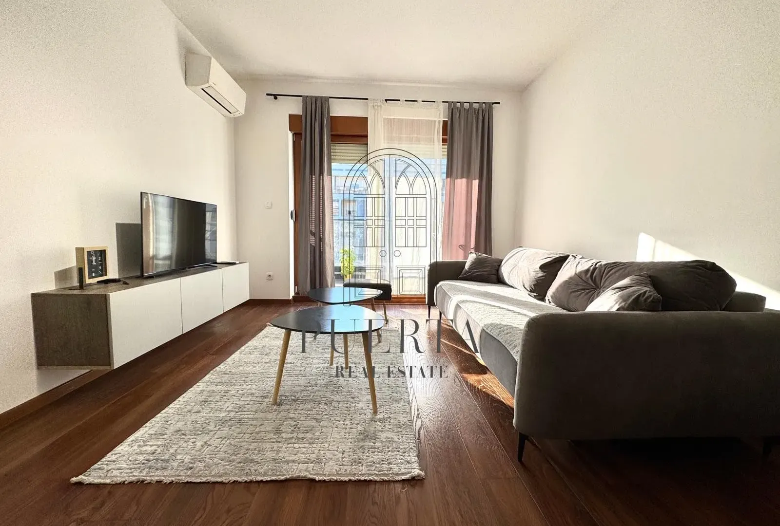 Rent, one bedroom apartment, 52m², Master Kvart, Podgorica