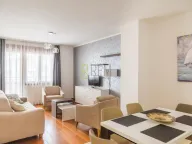 Prodaja, dvosoban stan, 89m², Bečići, Budva - image 1