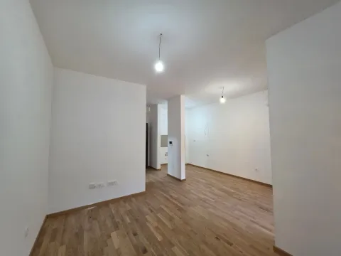 Prodaja, garsonjera, 31m², Bečići, Budva - image 12