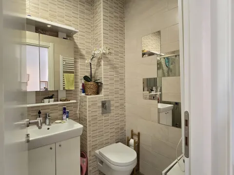 Sale, one bedroom apartment, 59m², Tivat, Crna Gora - image 14