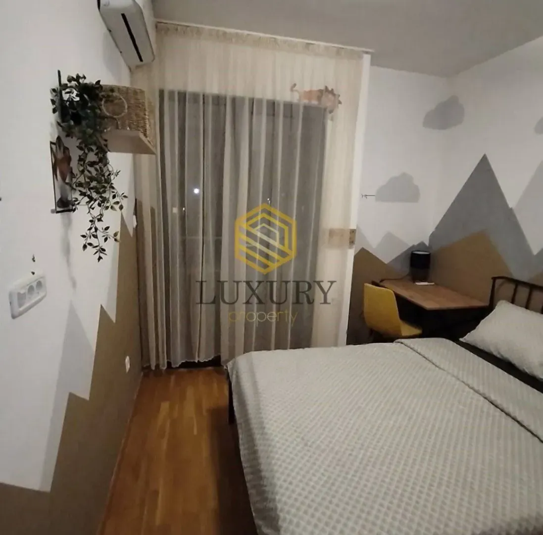 Izdavanje, dvosoban stan, 67m², Blok 9, Podgorica