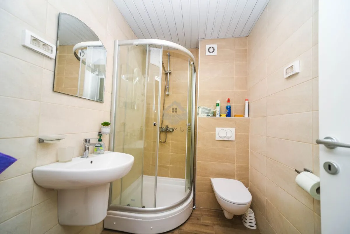 Rent, one bedroom apartment, 30m², City Kej, Podgorica