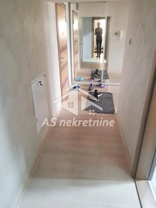 Izdavanje, stan, 160m², Filmski Grad, Beograd
