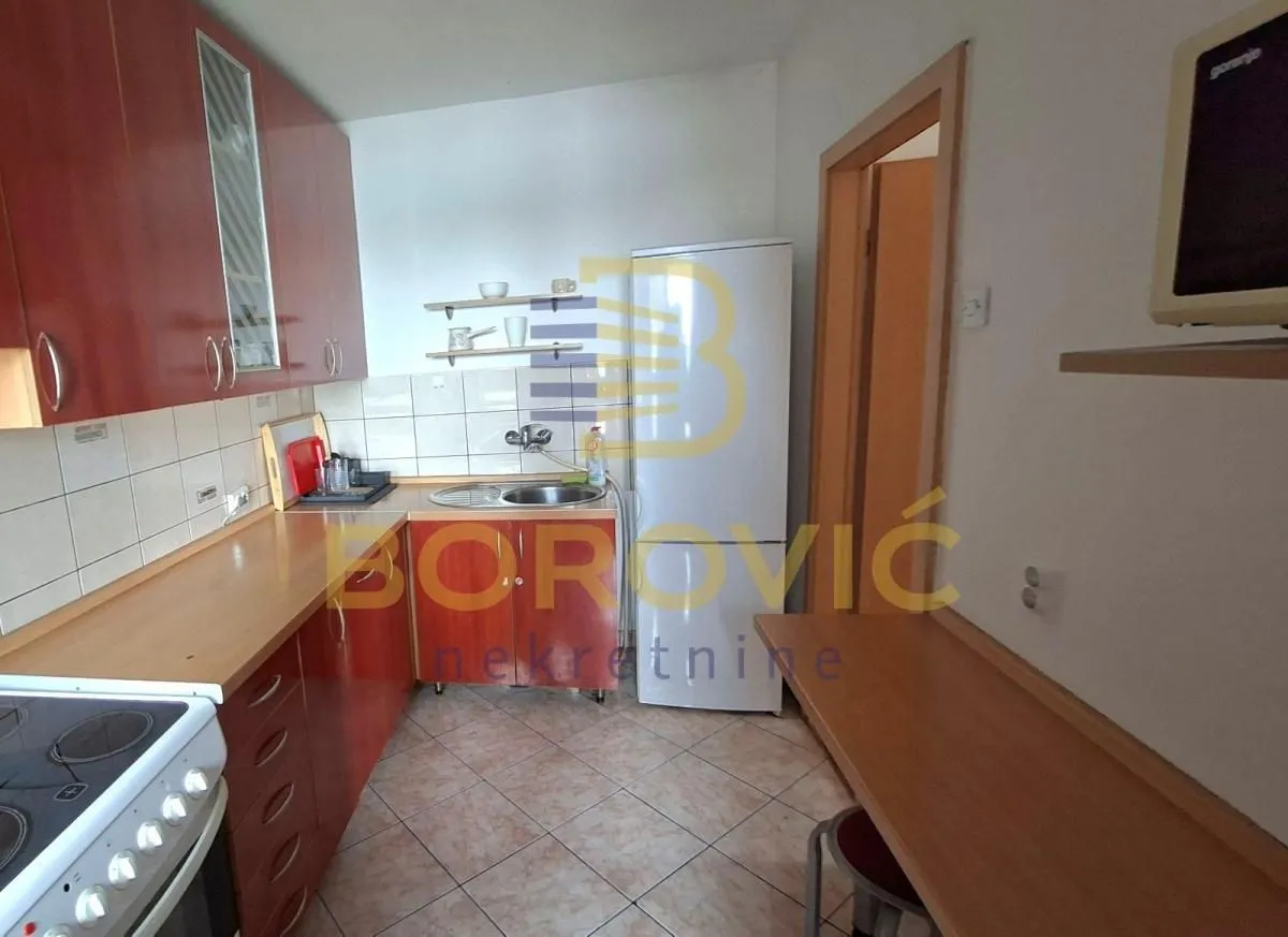 Rent, two bedroom apartment, 65m², Stari Grad, Beograd