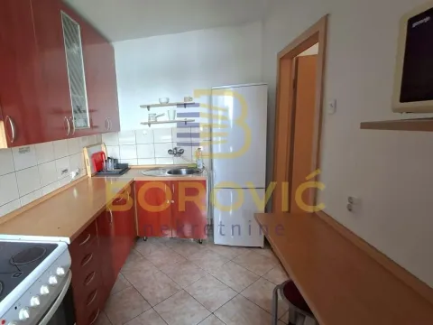 Rent, two bedroom apartment, 65m², Stari Grad, Beograd - image 7
