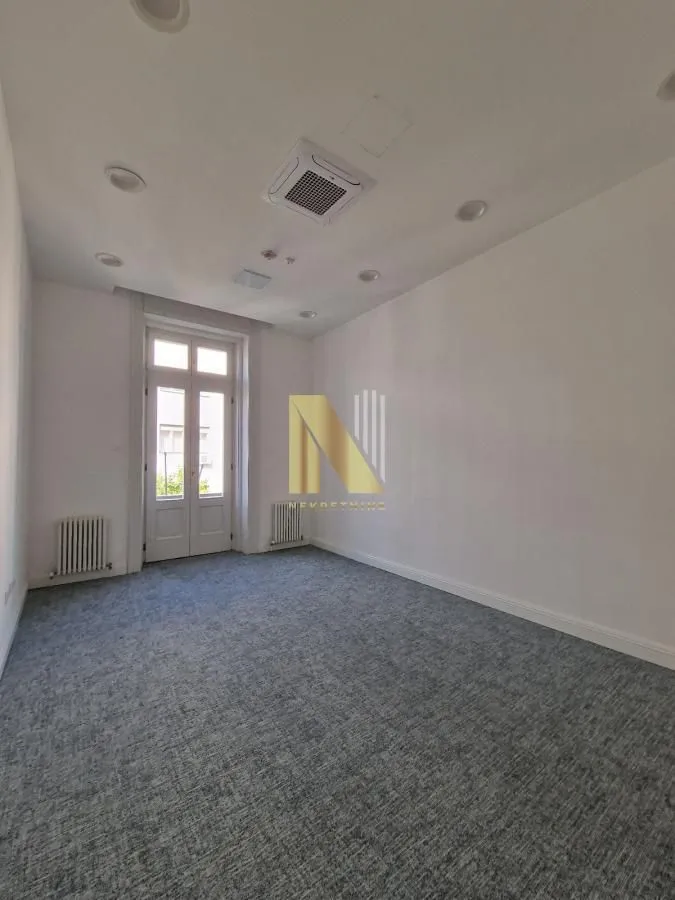 Rent, office space, 430m², Centar, Novi Sad