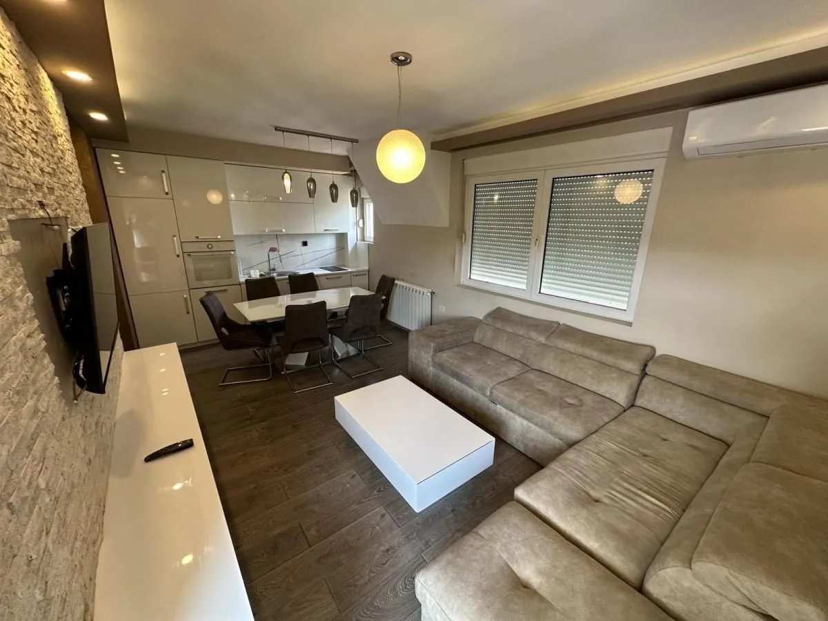 Prodaja, dvosoban stan, 52m², Palilula, Niš