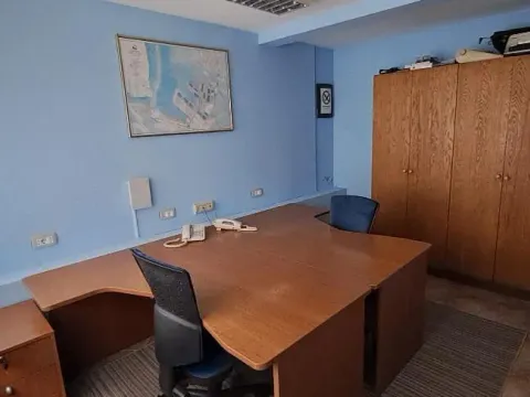 Prodaja, poslovni prostor, 35m², Centar, Bar - image 4