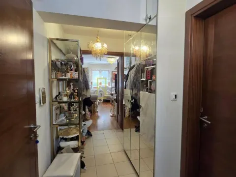 Prodaja, trosoban stan, 120m², Tološka šuma, Podgorica - image 10