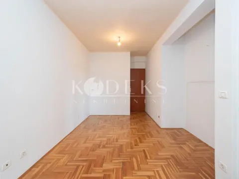 Izdavanje, jednosoban stan, 58m², Vezirov Most, Podgorica - image 4