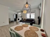 Izdavanje, jednosoban stan, 40m², Centar, Novi Sad - image 2