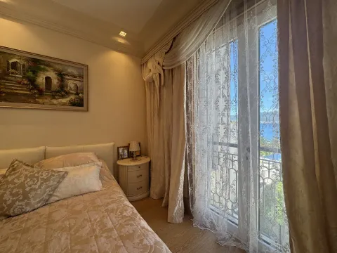 Prodaja, dvosoban stan, 95m², Porto Montenegro, Tivat - image 5