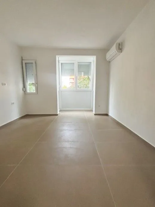 Prodaja, dvosoban stan, 66m², Preko Morače, Podgorica