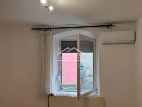 Prodaja, trosoban stan, 70m², Centar, Pančevo - image 2