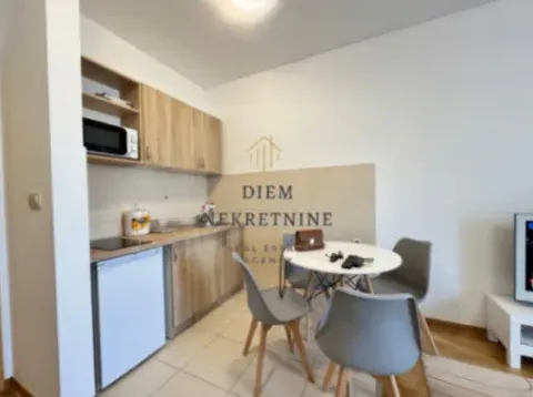 Izdavanje, garsonjera, 26m², Blok 6, Podgorica - image 6