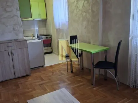 Izdavanje, garsonjera, 25m², Banatić, Novi Sad Sve Podlokacije - image 4