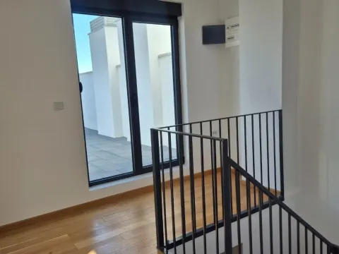 Sale, three bedroom apartment, 98m², Podgorica, Crna Gora - image 13