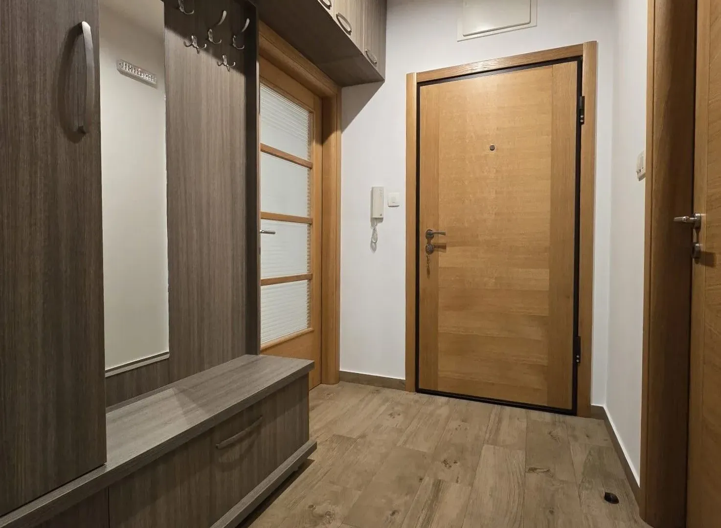 Rent, one bedroom apartment, 46m², Nova Dalmatinska, Podgorica