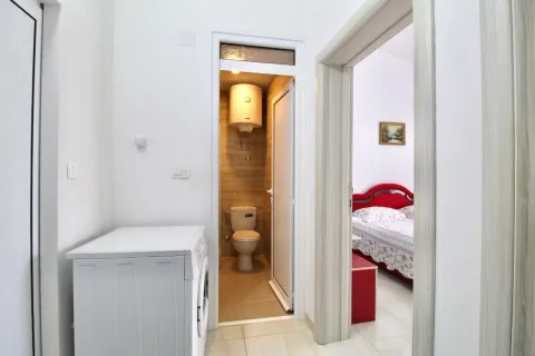 Rent, one bedroom apartment, 50m², Bjeliši, Bar - image 8
