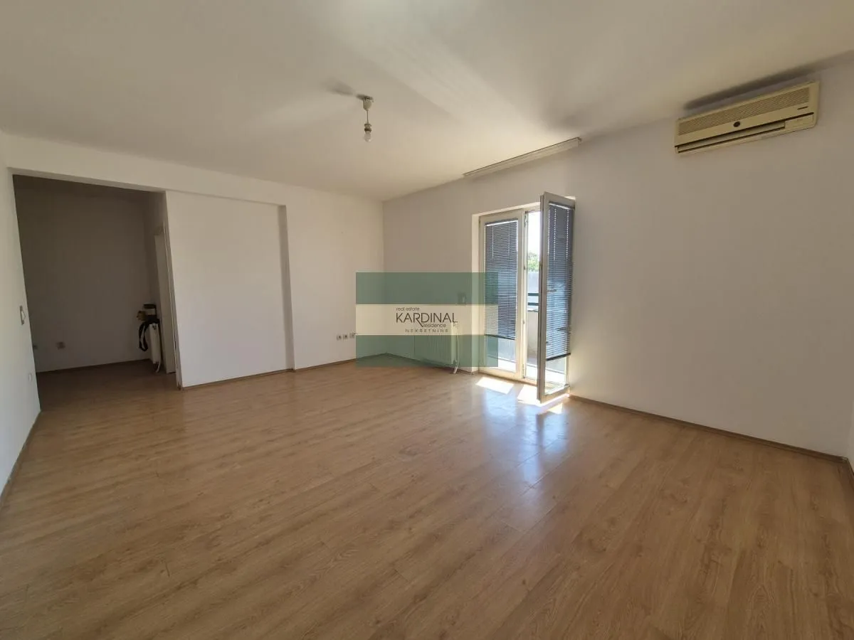 Prodaja, dvosoban stan, 63m², Centar, Jagodina
