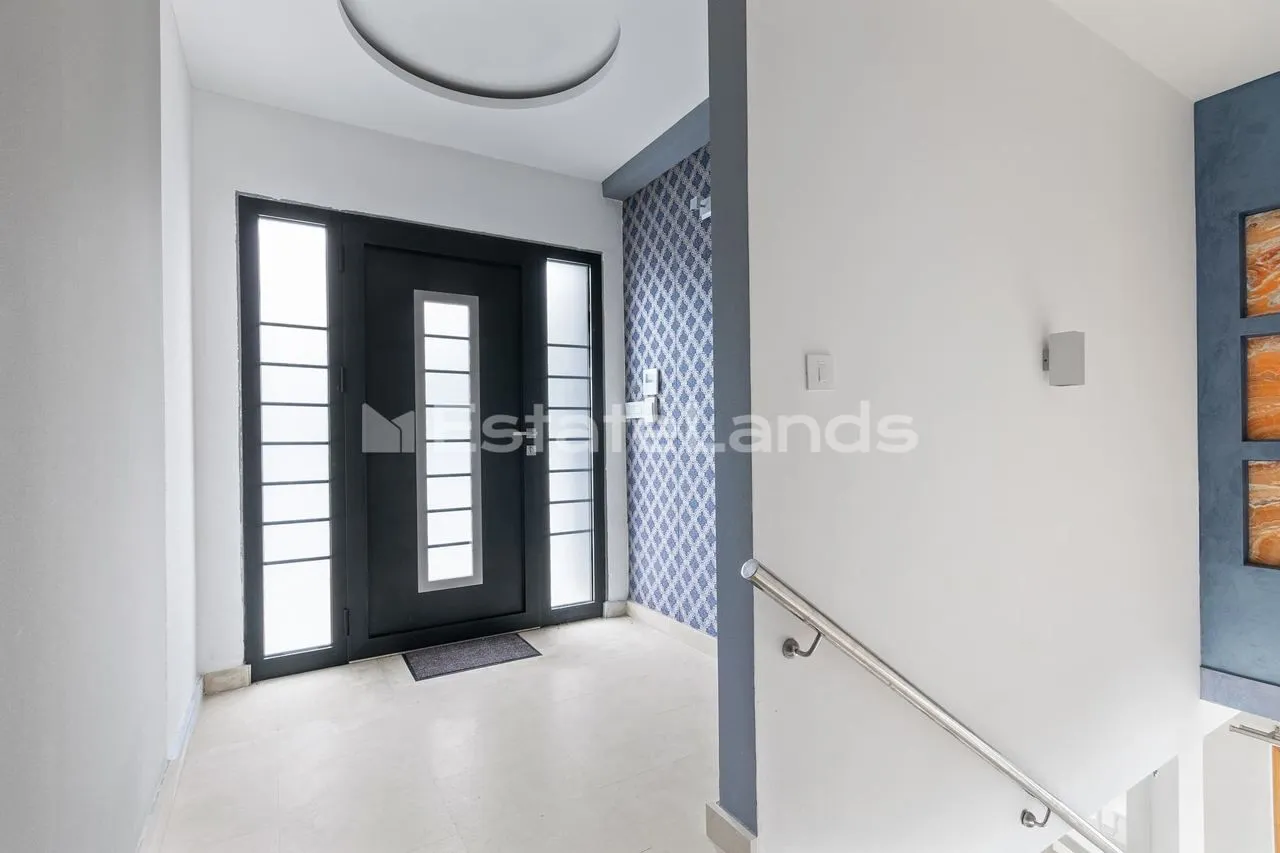 Prodaja, kuća, 200m², Krašići, Tivat