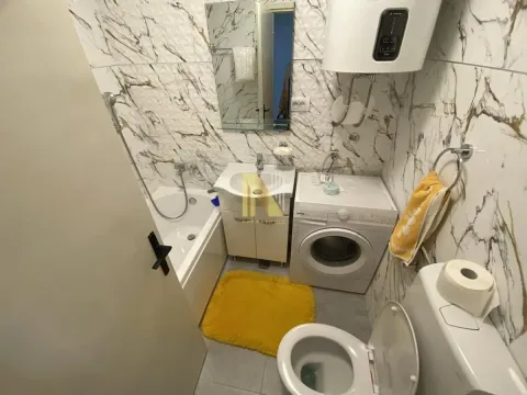 Izdavanje, trosoban stan, 72m², Grbavica, Novi Sad Sve Podlokacije - image 16