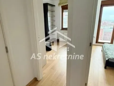 Izdavanje, trosoban stan, 73m², Vračar Sve Podlokacije, Beograd - image 15