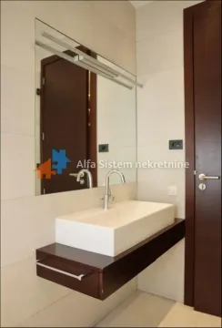 Izdavanje, stan, 176m², Kalenić Pijaca, Vračar Sve Podlokacije - image 28