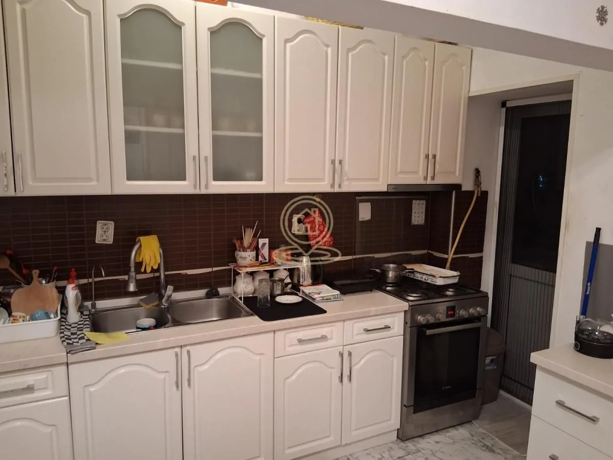 Prodaja, trosoban stan, 70m², Mala vaga, Kragujevac