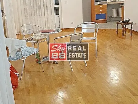 Rent, four bedroom apartment, 130m², Savski Venac, Beograd - image 2