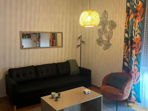 Prodaja, jednosoban stan, 46m², Bečići, Budva - image 1