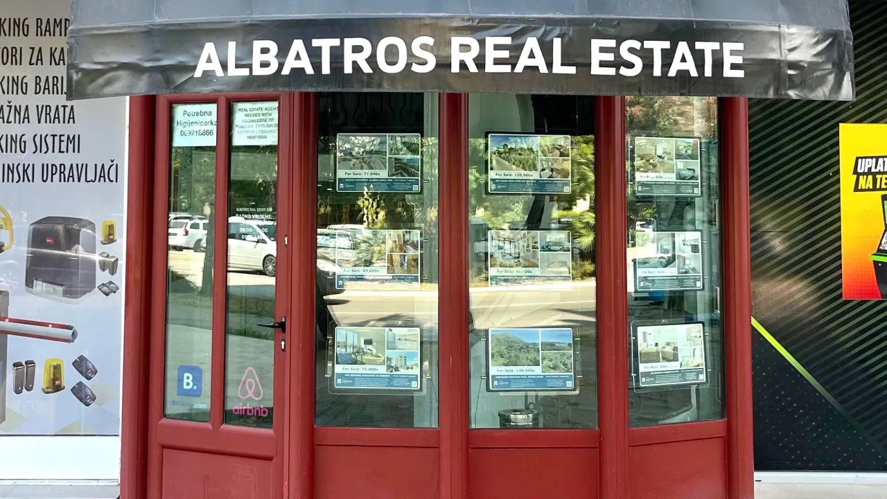 Albatros Real Estate