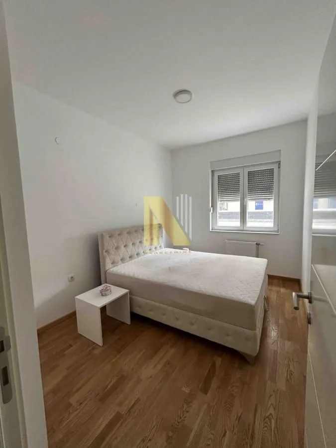 Izdavanje, dvosoban stan, 46m², Rotkvarija, Novi Sad Sve Podlokacije