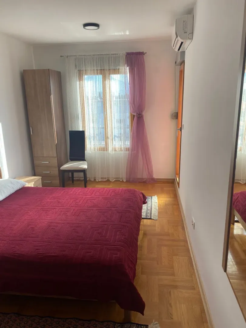 Izdavanje, jednosoban stan, 52m², Preko Morače, Podgorica