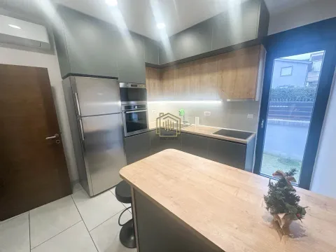 Rent, office space, 160m², Dalmatinska ulica, Podgorica - image 17