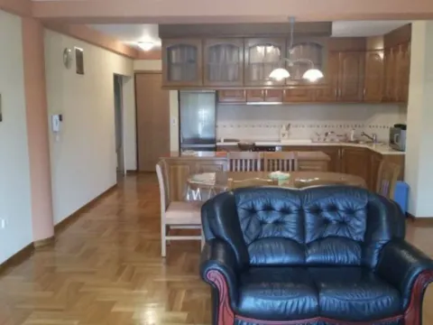 Izdavanje, trosoban stan, 90m², Velji Vinogradi, Budva - image 7