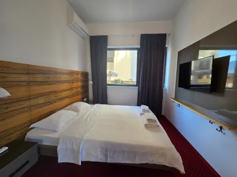 Prodaja, dvosoban stan, 83m², Bečići, Budva - image 8